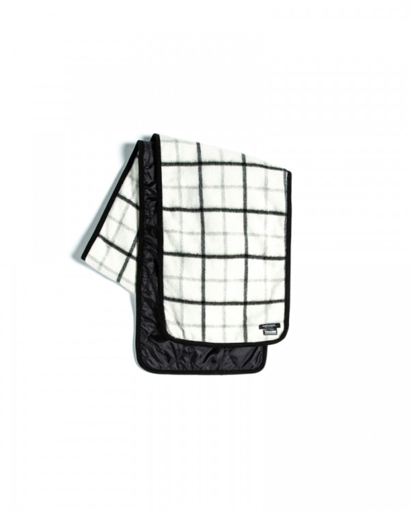 18FW EASTLOGUE QUILTING SCARF WHITE &amp; BLACK CHECK
